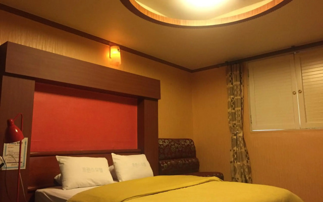 Prince Motel