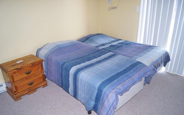 Crab Harbour 4 3 Bedroom Townhouse by RedAwning