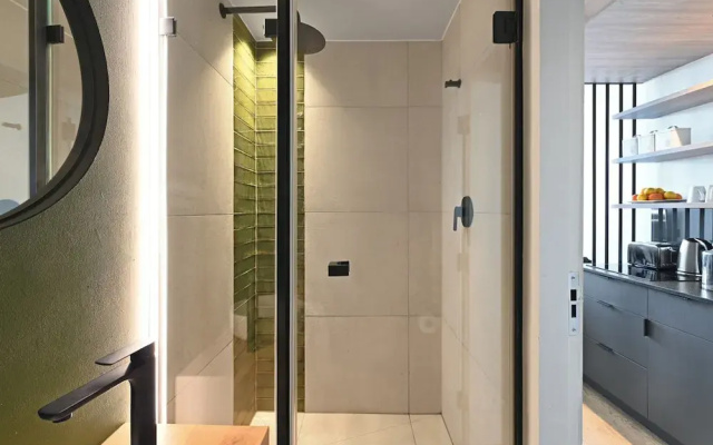 Modern Apt Co-working East City