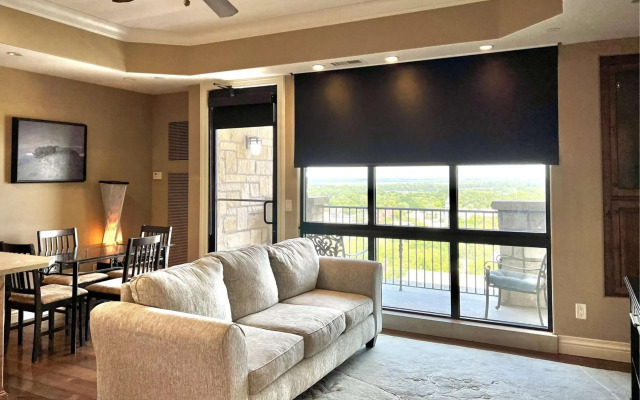 The Oread Lawrence, Tapestry Collection by Hilton