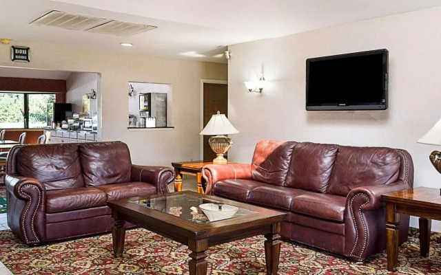 Quality Inn Petersburg Fort Lee Area