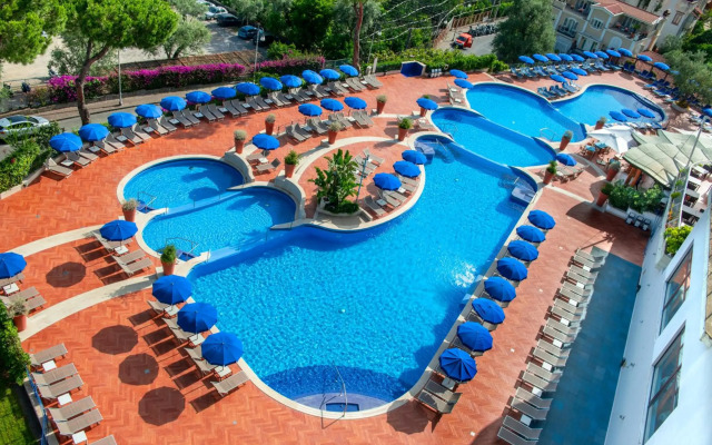 Hilton Sorrento Palace