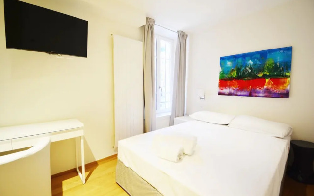 Lac Hotel