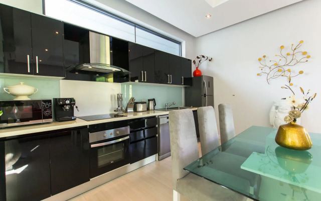 Isawan 2BR Salt Pool Villa in Baannaraya