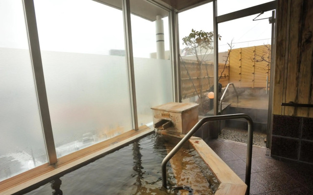 Rako Hananoi Hotel