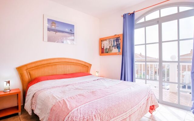 Majestic Holiday Home in Caleta de Fuste with Swimming Pool