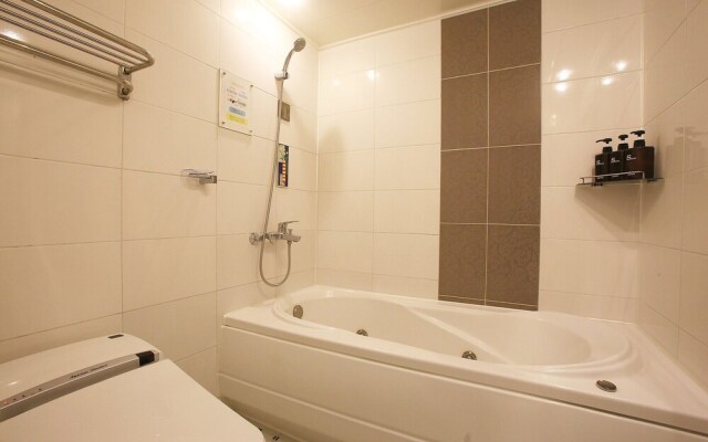 Yangpyeong Show Hotel