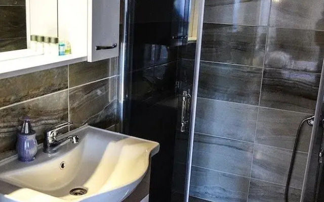 Kaymak Tepesi Tatil Evi