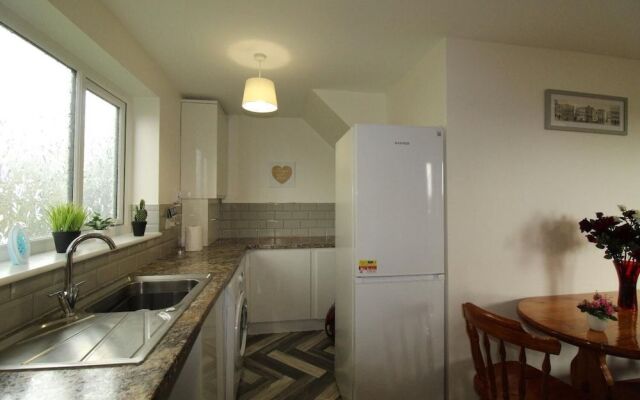 Green Hil Apartment