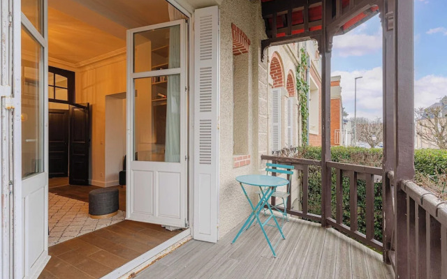 Spacious House - AC- 5br-12p- Deauville