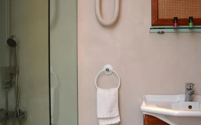 Keros Art Hotel