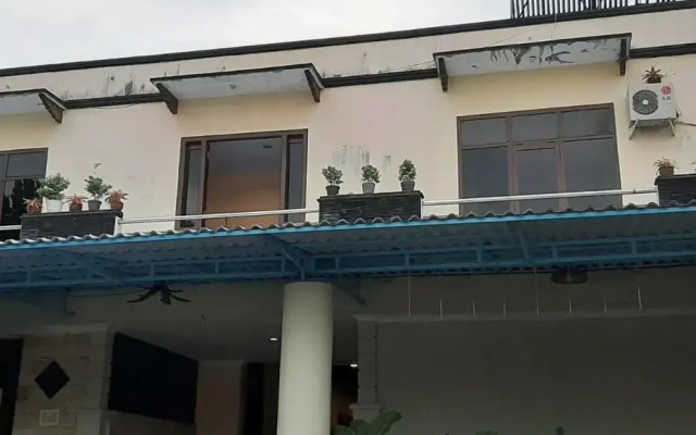 RedDoorz @ Hotel Pakem Sari Kaliurang