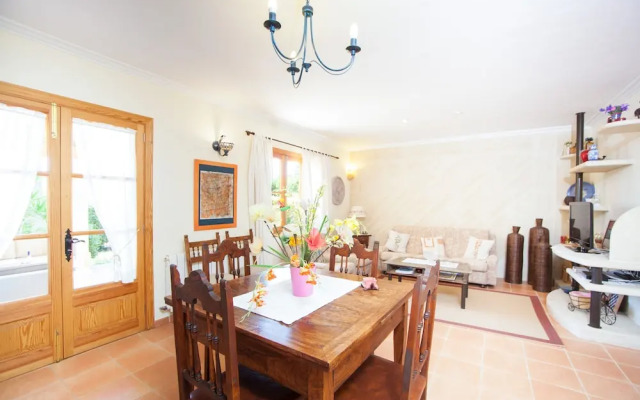 Can Boi Den Cifre in Pollen a