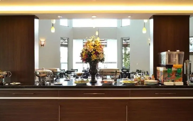 Hotel Matão Othon Suites