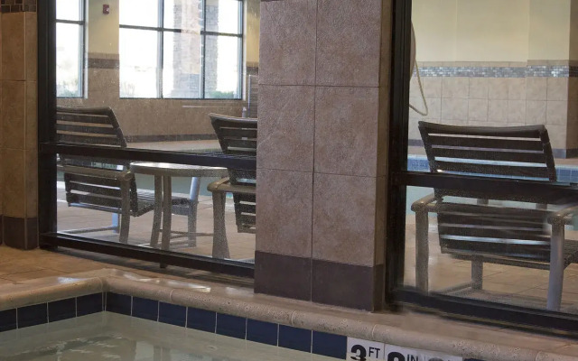 Holiday Inn Express & Suites Logan by IHG