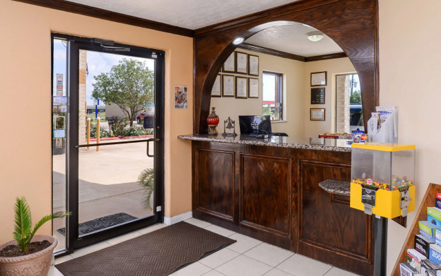 Americas Best Value Inn & Suites Waller Prairie View