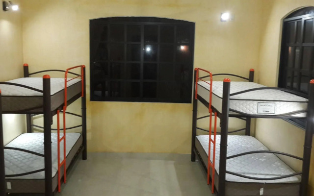 Hostal La Ermita - Hostel