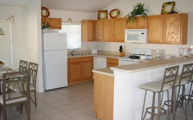 Florint Pool Homes