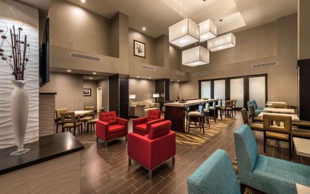 Hampton Inn & Suites Reno West