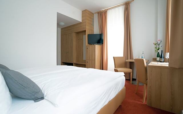 Nineofive Hotel