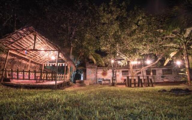 Unawatuna Hideaway Hostel