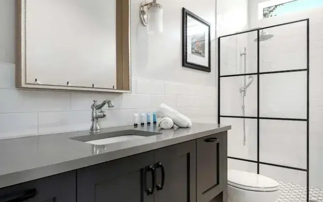 The Stables Suite One