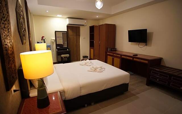 Kim Hotel @ Bangplong