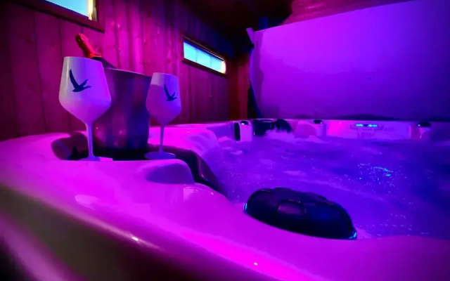 Beautiful Hot Tub Suite in Lytham St Annes