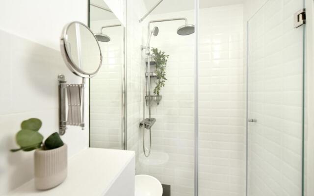 THE DREAM Apartment - Near Radisson Hotel