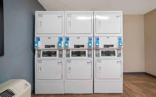 Extended Stay America Select Suites New Orleans Airport