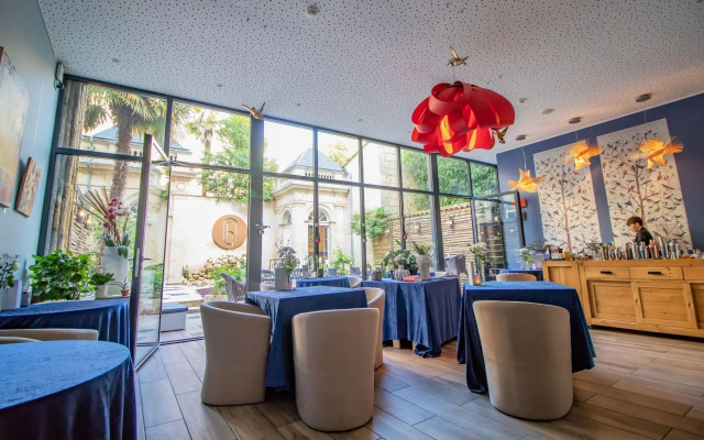 hotel des quinconces