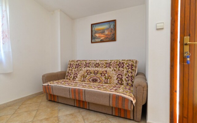 Apartment 1633
