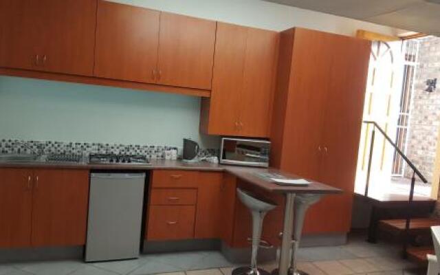 Glenelg Road Guesthouse