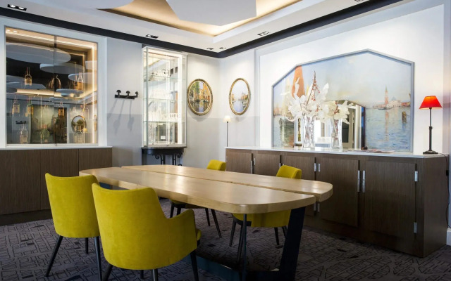 Mercure Rodez Cathedrale