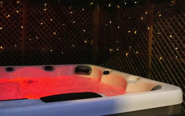 The Gathering Liver House - Hot Tub - Near Liverpool