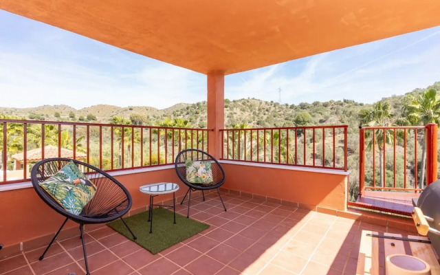 Plush Penthouse With Terrace