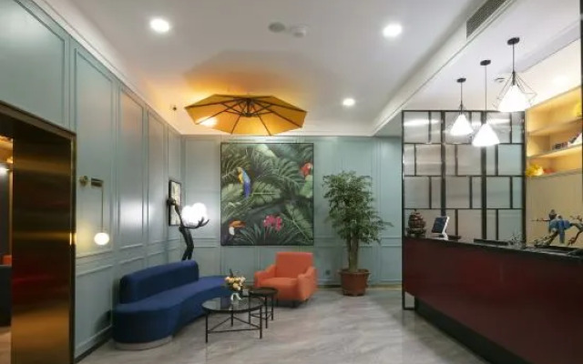 Magpie CC Hotel (Zhoukou Passenger Transport Center Yifeng Plaza)