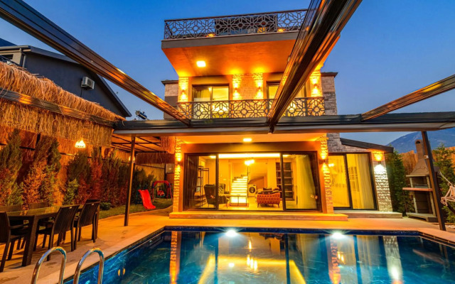 Söğüt 1 - 4 Bedroom with jacuzzi in Fethiye