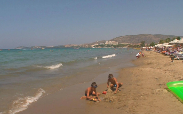 Sentinus Beach Hotel