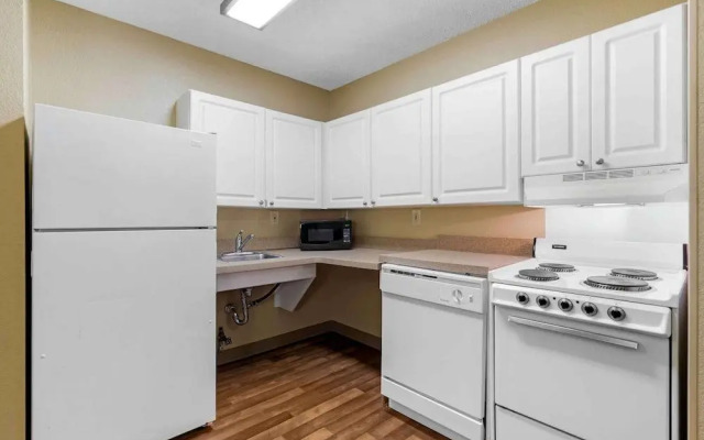 Extended Stay America Select Suites Chicago Vernon Hills Lin