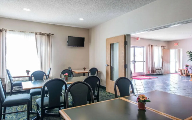 Econo Lodge Colorado Springs near Airport