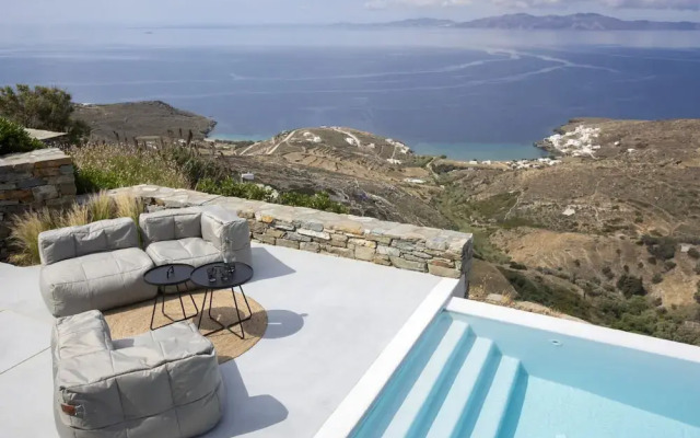 House G Y Kardiani Tinos Cyclades