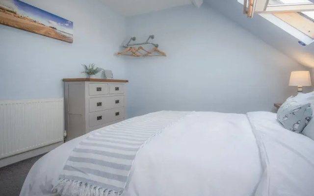 The Nest - 1 Bedroom Apartment - Tenby