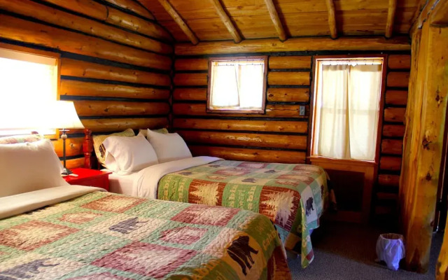 Yellowstone Hot Spring Cabins