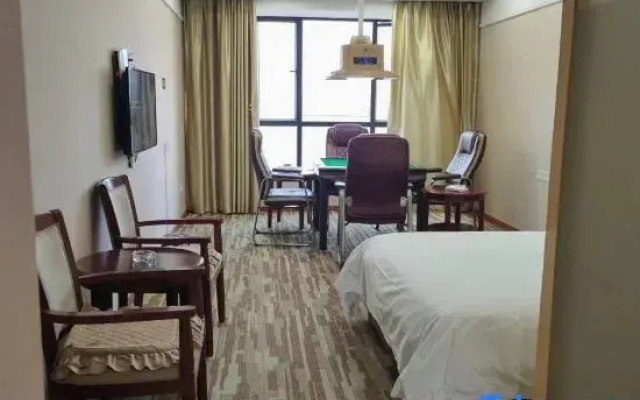 Zhahai Crowne Holiday Hotel