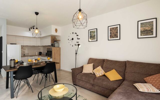 Apartment Why Not