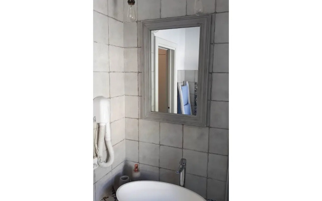 Hotel Eunymos - Trattoria Da Francesco Panarea