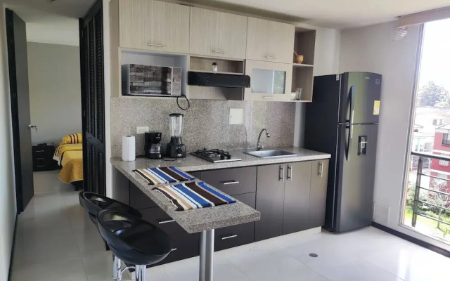 Modern Miravalle Apartment