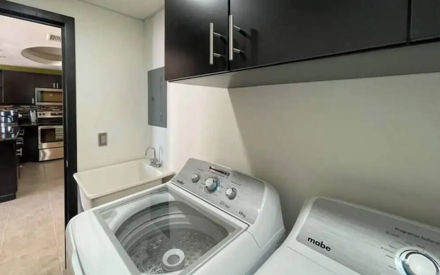 Upscale Ocean View Condo Close to it all Great