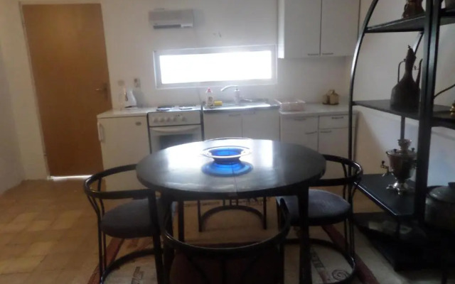 Green River Apartment